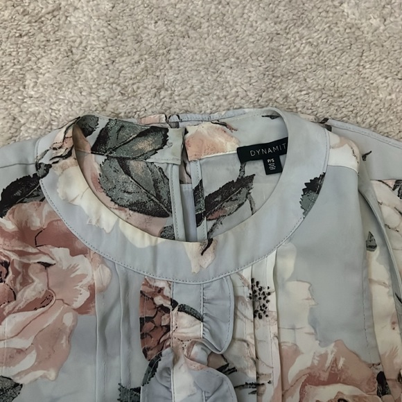 Dynamite Ruffled Sleeveless Top - Picture 4 of 9